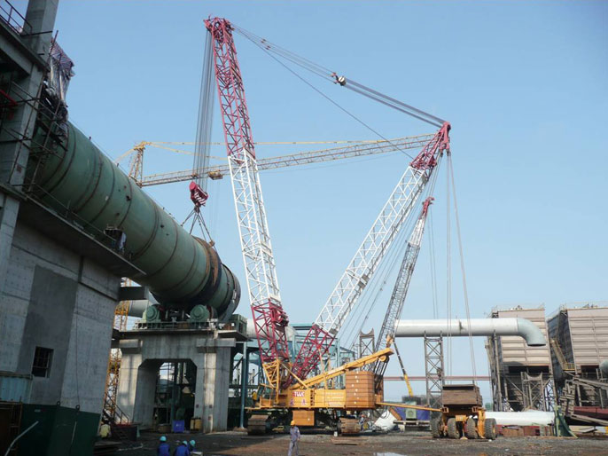  履带起重机：深圳北站（200T、150T），湛江钢铁厂回转炉（500T）