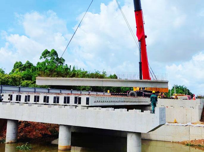  荔三路溪头桥吊装