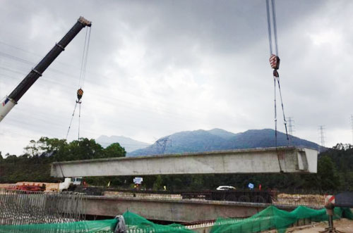  南坪三期油气管保护桥