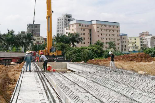  茅洲河流域楼村水综合整治工程4#桥桥涵预制空心板工程