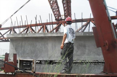  仲恺工程20m空心板